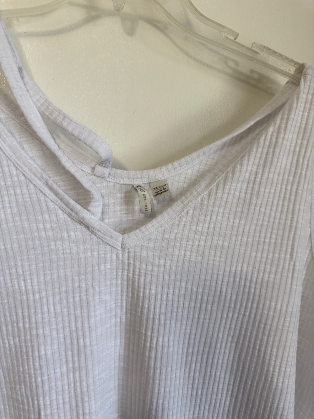 Cato White Ribbed V-Neck Tank Top